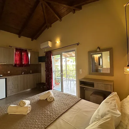 Alkionis Pool View Apartment Lefkáda